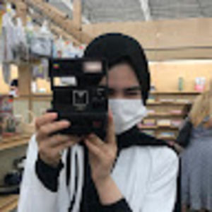 Meet your Posher, Oumaima